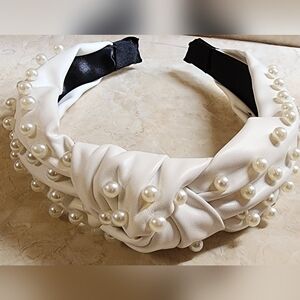 Faux Pearl Knotted Head Band NEW